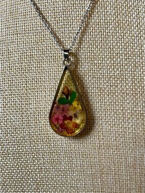 Teardrop Floral Resin Necklace